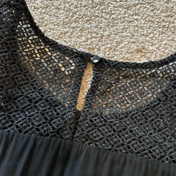 Black Maternity tank top with detail - Picture 4 of 8